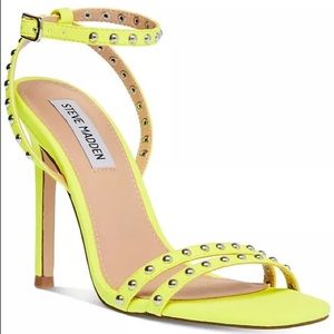 Steve Madden SAUCEY heels